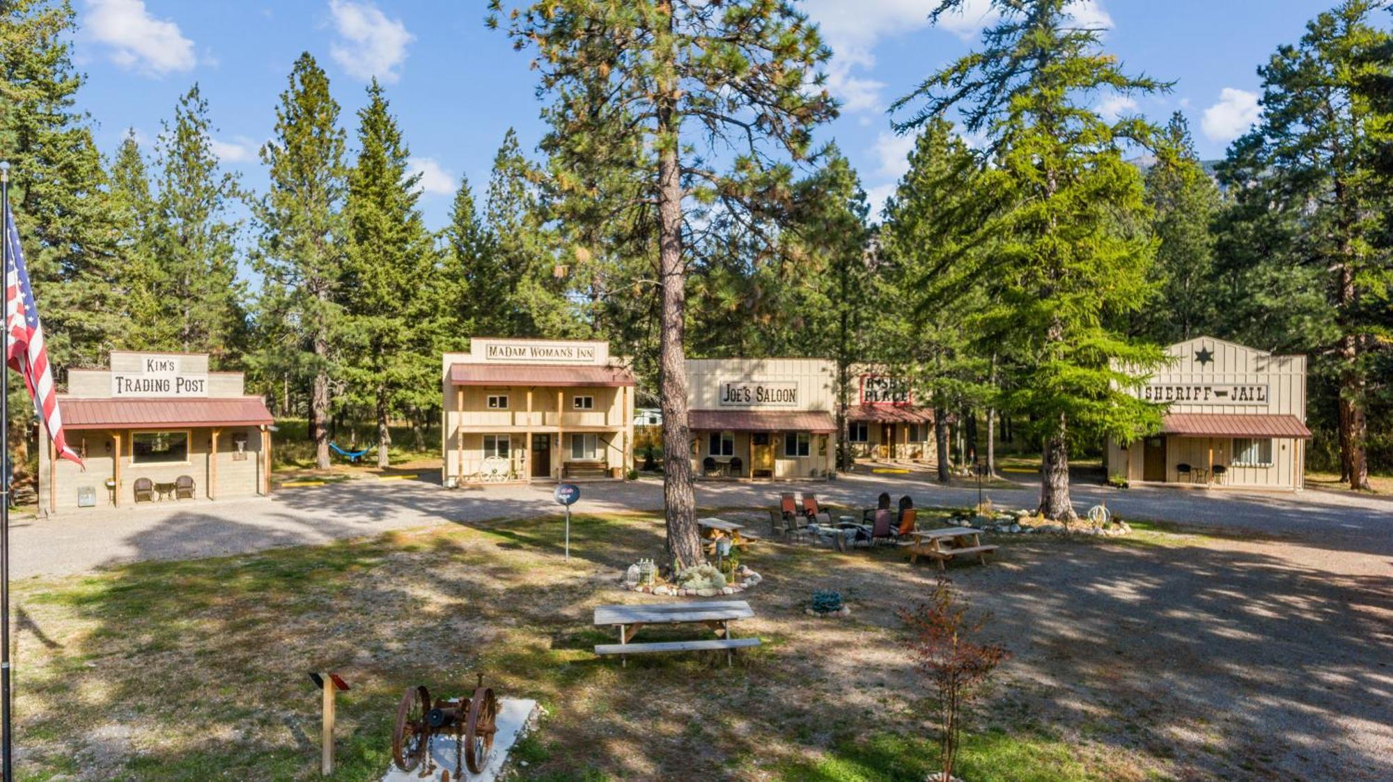 Fort Williamson Glacier Vacation Rentals Колумбия-Фолс Экстерьер фото