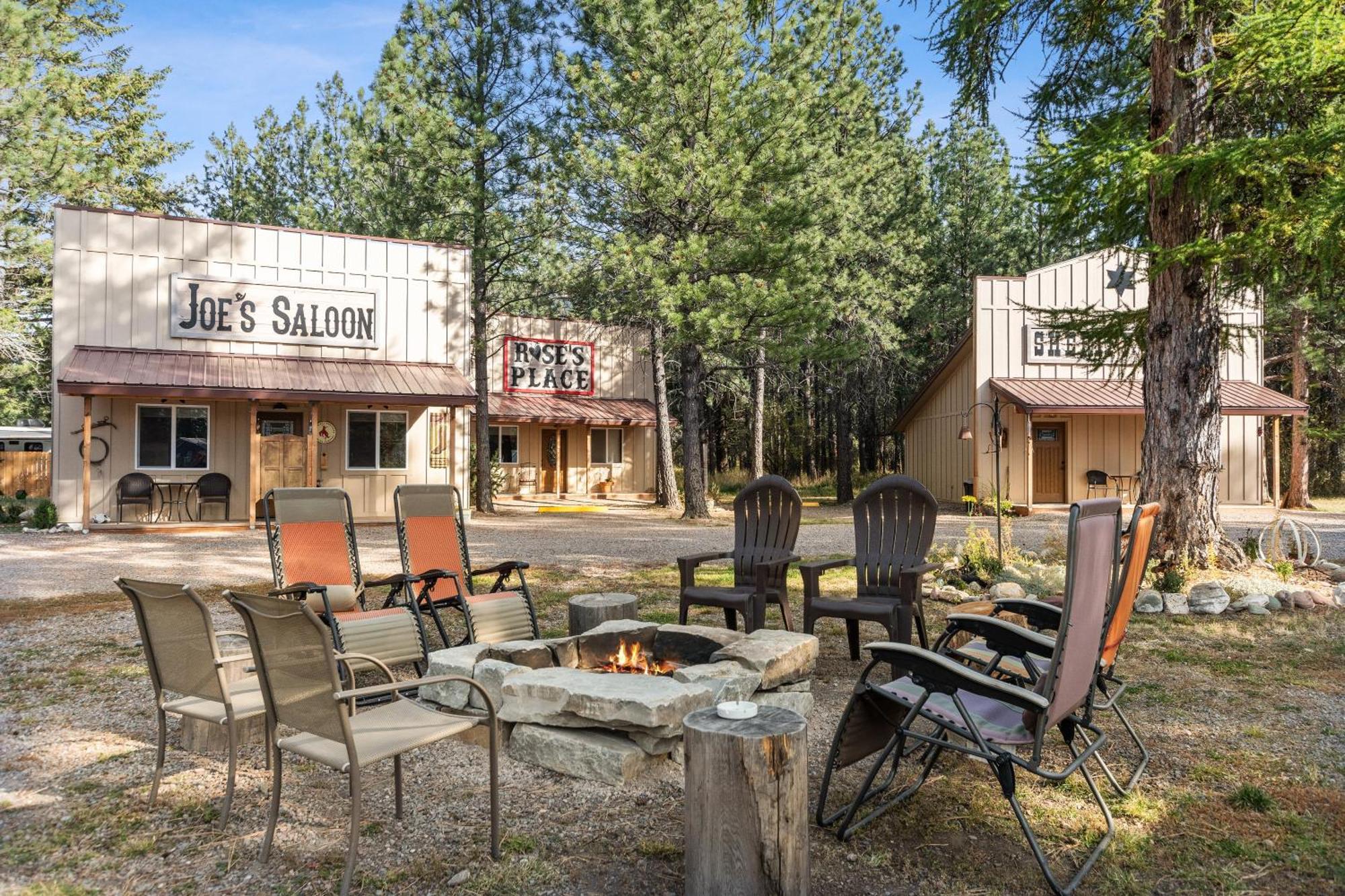 Fort Williamson Glacier Vacation Rentals Колумбия-Фолс Экстерьер фото